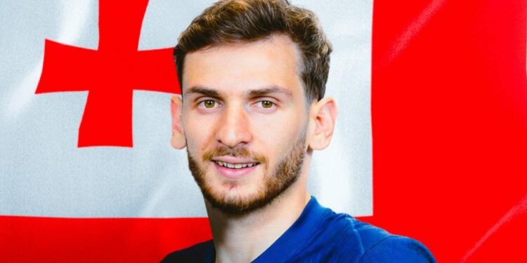 რა შეფასება მიიღო პირველ ტაიმში კვარაცხელიამ არსენალის წინააღმდეგ ?