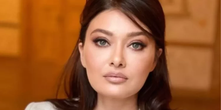 ყველაზე მაღალანაზღაურებადი თურქი მსახიობის ნურგულ ეშილჩაის უცნობი ამბები – მარტოხელა დედის გახმაურებული რომანები და სიყვარულის გამო არჩეული პროფესია
