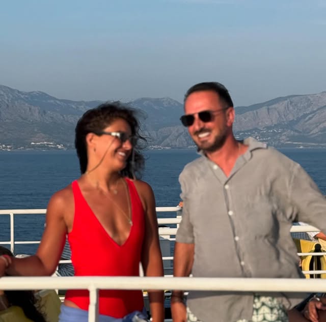 ყველასათვის საყვარელი წყვილი საზღვარგარეთ, ულამაზეს ადგილას და ქვეყანაში ისვენებენ – ნახეთ რა ფოტოებს აქვეყნებს ნუცა ქავთარაძე