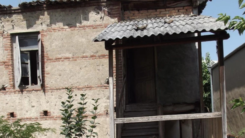 „ამ სახლიდან 17 მიცვალებული გაასვენეს…” – უმეტესობა ბავშვი და ქალი იყო“ – ელაშვილების ოჯახის ტრაგედია