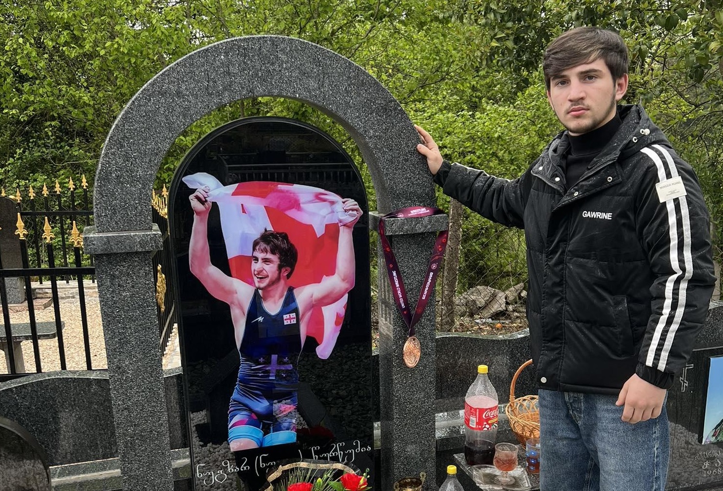 “ახალი ვარსკვლავის დაბადების მომსწრე ვხდებით” – დიდი გამარჯვება, რომელიც ტრაგიკულად დაღუპულ მეგობარს მიეძღვნა: 18 წლის ვახტანგ ლოლუა მსოფლიო ჩემპიონია