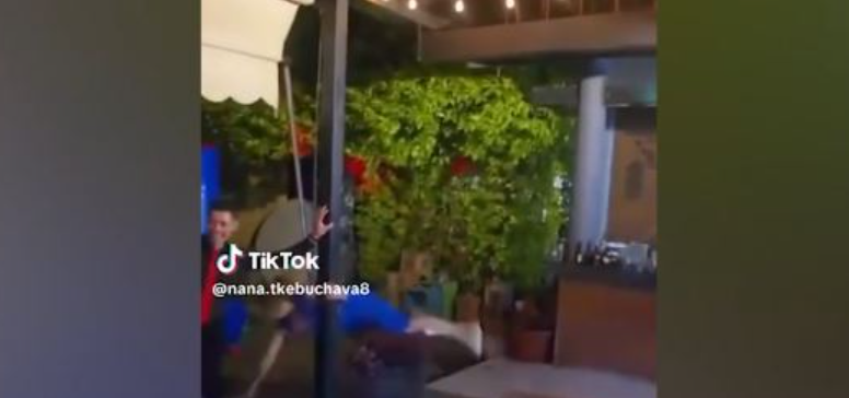 “საუკუნის ვიდეო, რომ არ მოგატყუოთ, 17-ჯერ ვუყურე” – ვრცელდება ვიდეო, რომელმაც ერთ დღეში მილიონამდე ნახვა დააგროვა