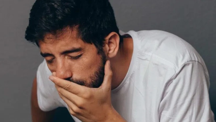 დაუყოვნებლივ მიმართეთ ექიმს… – კიბოს 3 ნიშანი, რომელიც, შეიძლება, ჭამის დროს გამოვლინდეს