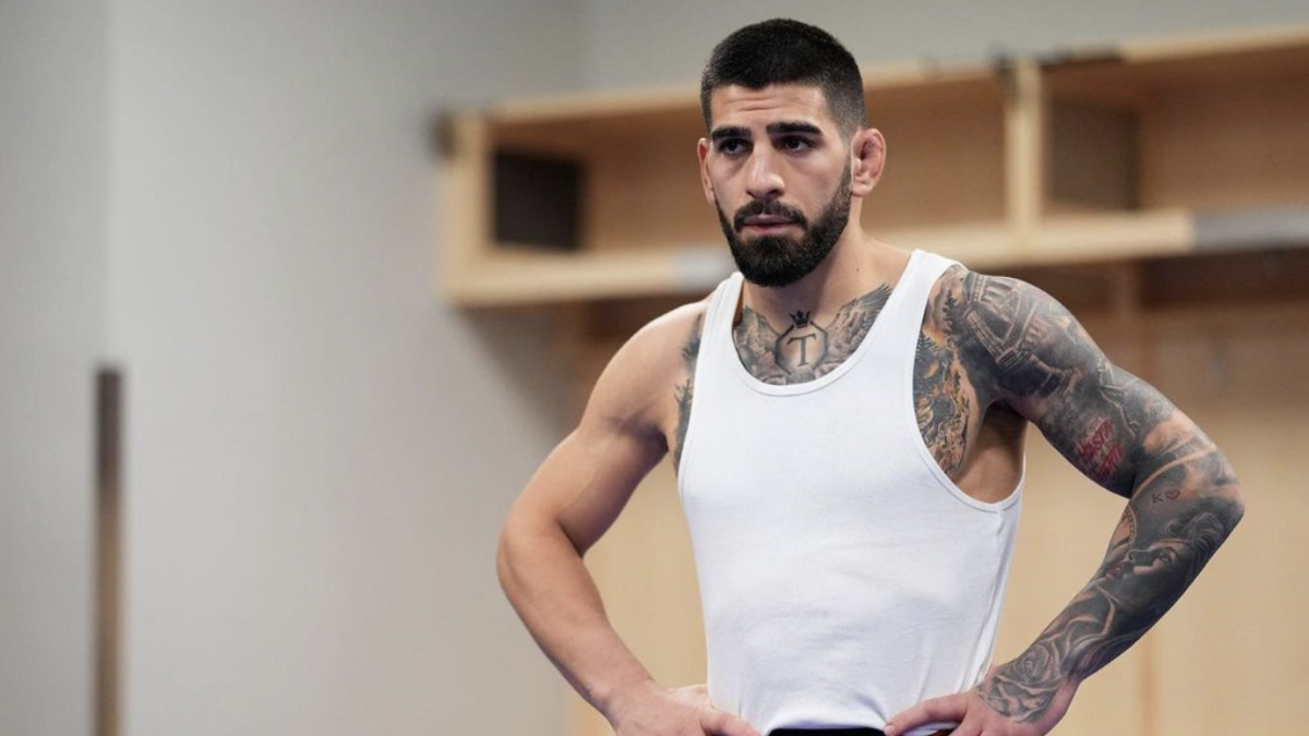 “ამ ნაბი**არმა ილიამ ქალზე ხელი აწია. ამის გამო ბო*ი ხარ, შენი ძმაც ბო*ია, შენ არ იმსახურებ შვილების ნახვას, რადგან მათ დედაზე ხელი აღმართე” – UFC-ს ცნობილი მებრძოლი ილია თოფურიას დაუპირისპირდა