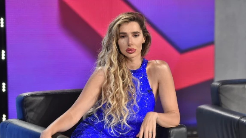 “ეს არის ჩემი სხეული ორსულობამდე, მშობიარობის მეორე დილას და მეოთხე დღეს… ვიცი ბევრი გამაკრიტიკებს, მაგრამ მე არ ვუმალავ ჩემს გამომწერებს რეალობას” – ნუკი კოშკელიშვილი ვიდეოს აქვეყნებს